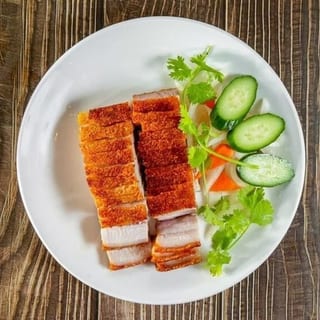 16. Roasted Pork Belly / 特色燒腩仔